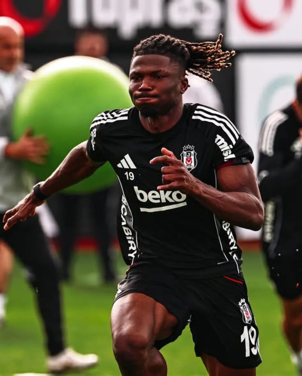 Beşiktaş, Antalyaspor Maçına Hazırlanıyor