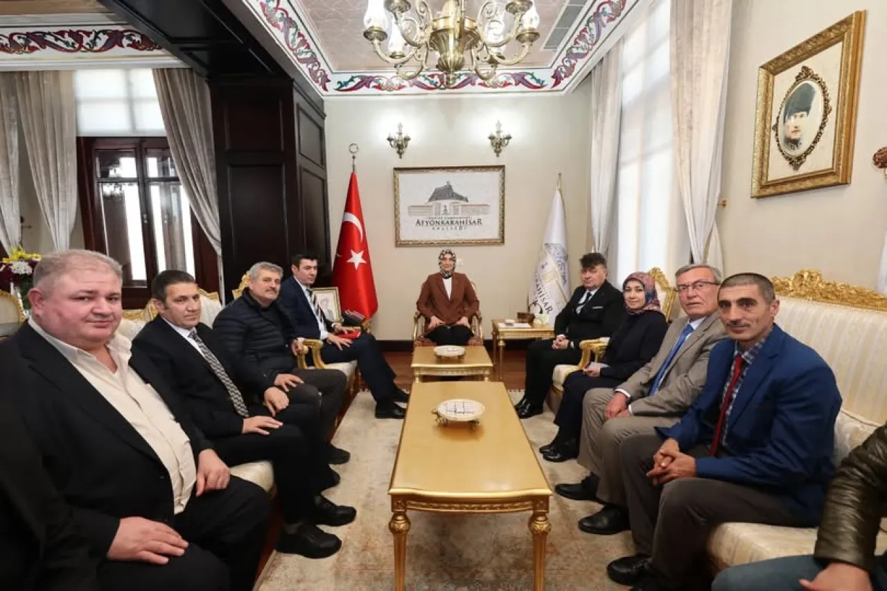 Afyonkarahisar Valisi Kübra Güran Yiğitbaşı, Şoförler ve Otomobilciler Odası'nı Kabul Etti