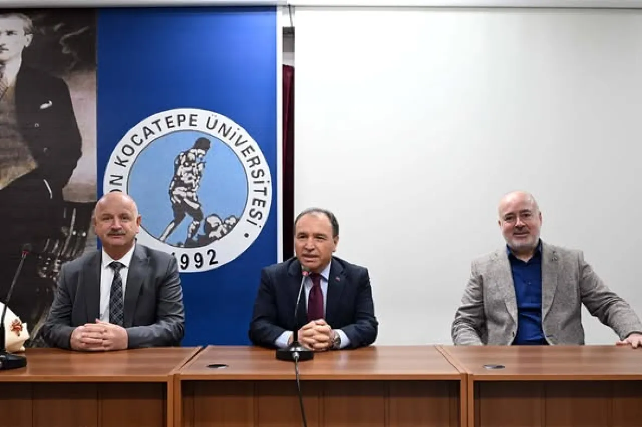 Afyon Kocatepe Üniversitesi Veteriner Fakültesi'nde Yeni Dekan Göreve Başladı